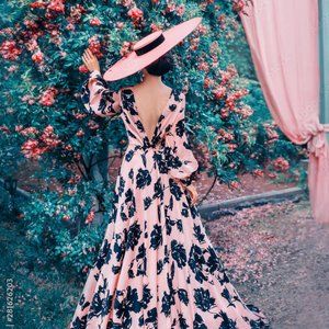 Meet your Posher, Sharon